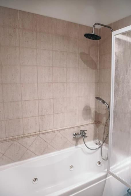 Poccio House Apartment Fiumicino Luaran gambar